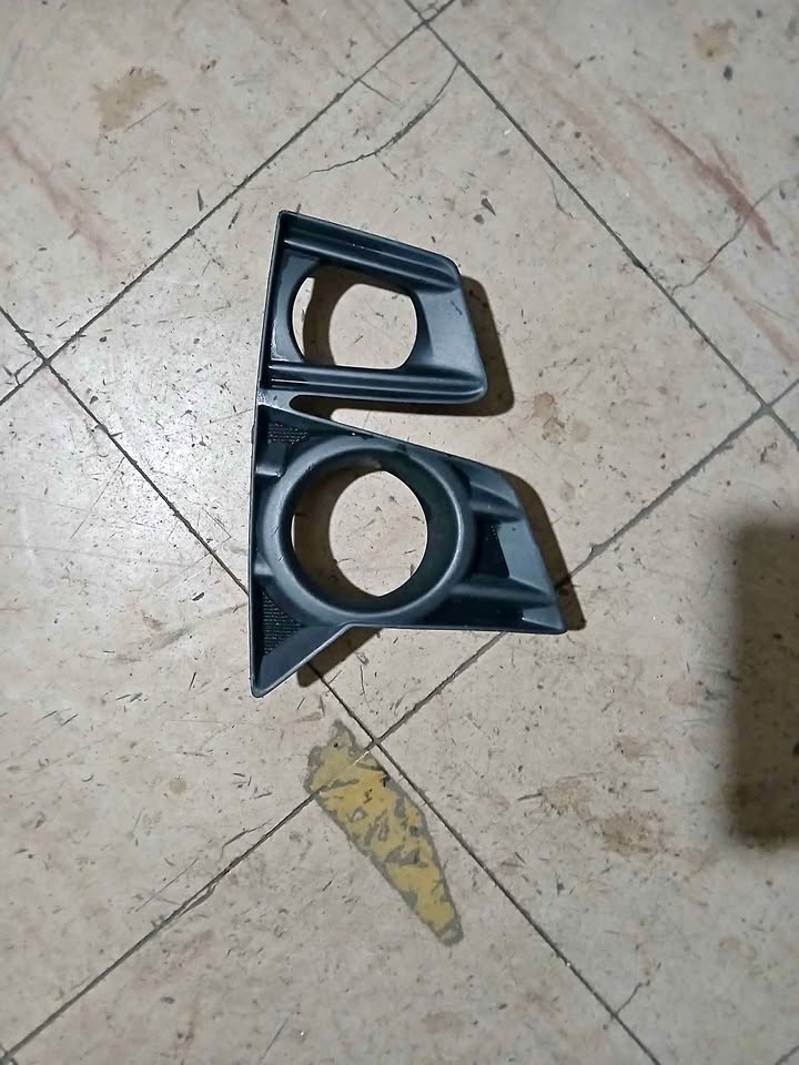 Isuzu Bakker foglight cover - Private Seller Isuzu Bakker foglight cover - Private Seller