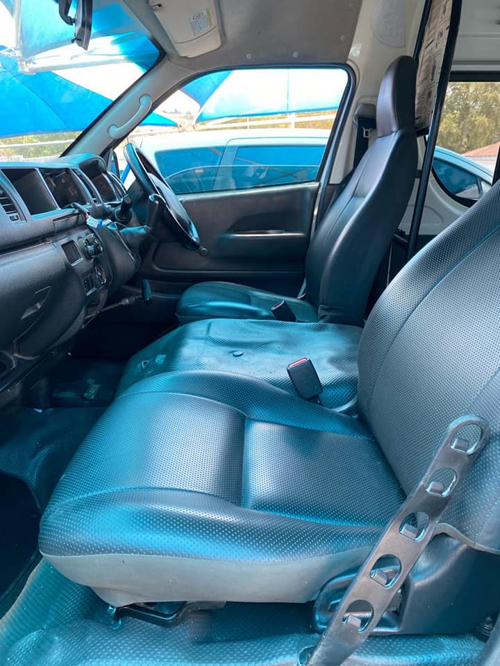 202O TOYOTA QUANTUM 2.4 16 SEATER MANUAL