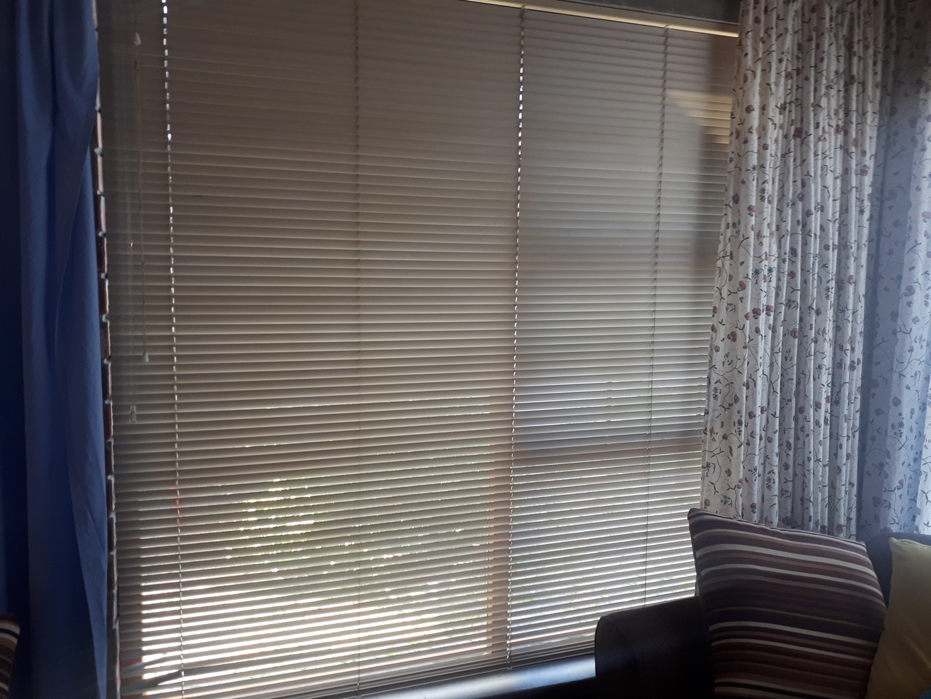 3 X Used Venetian Blinds For Large Windows Junk Mail 3 X Used Venetian Blinds For Large Windows