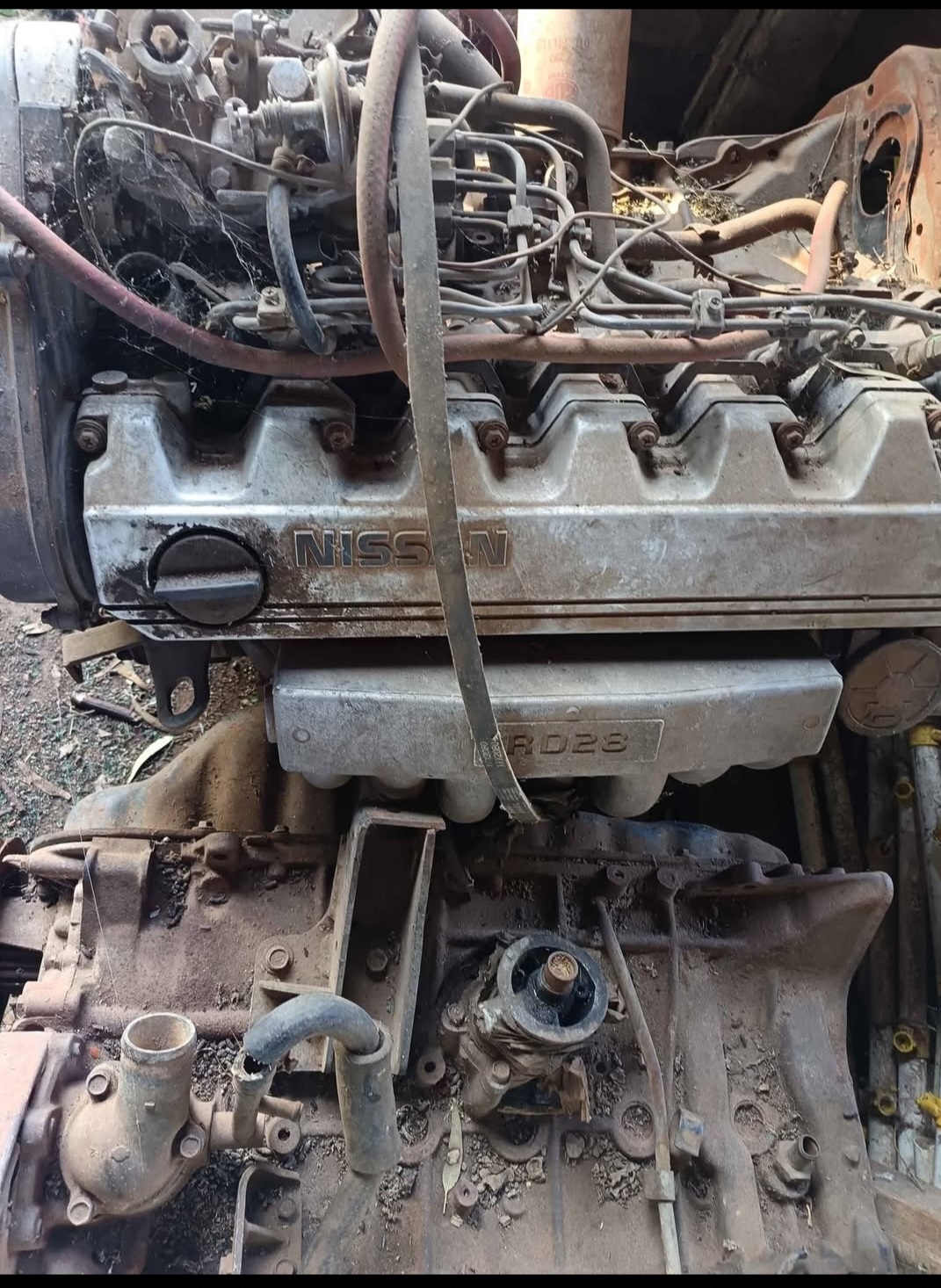 RD28 Nissan diesel engine