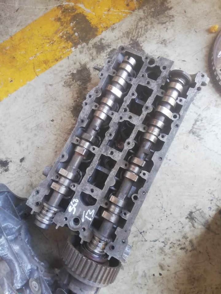 Volvo S60 T3 B4164T Cylinder heard for sale - Private Seller