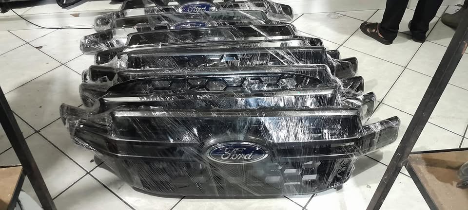 FORD RANGER T9 GRILL 2023 - Private Seller