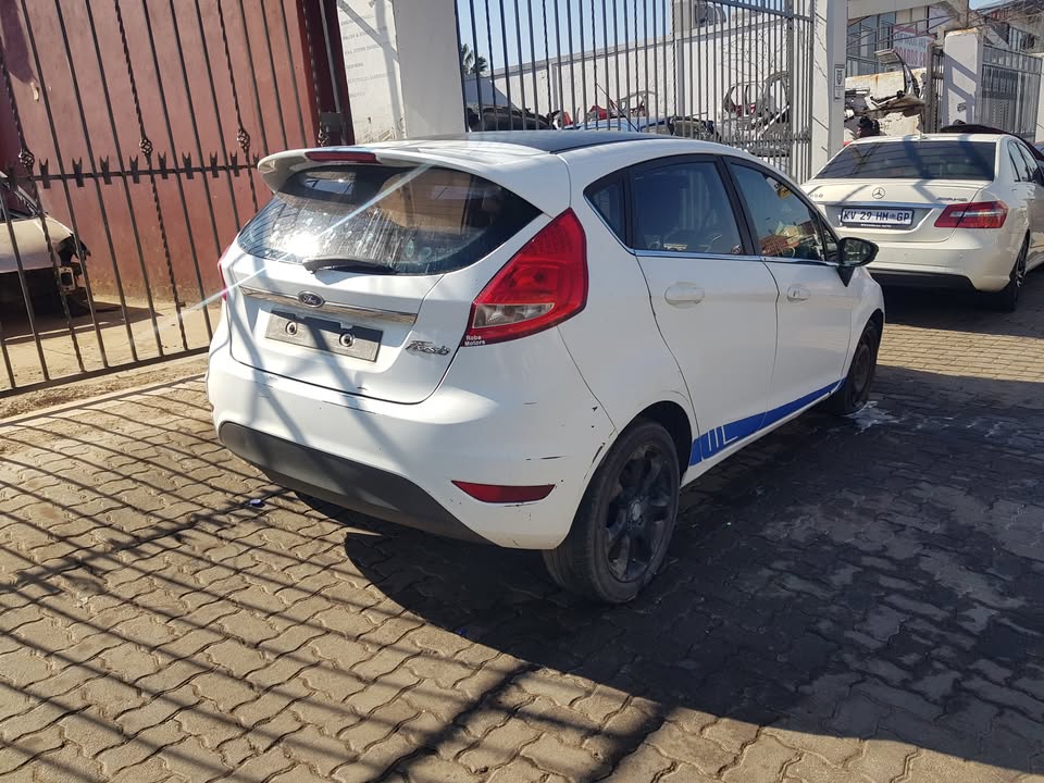 Ford Fiesta For stripping!!! - Private Seller Ford Fiesta For stripping!!! - Private Seller