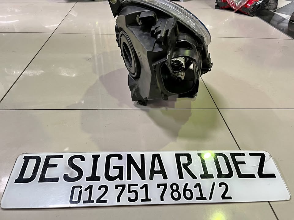 MINI COOPER R56/R57 LEFT XENON HEADLIGHT AVAILABLE. - Private Seller MINI COOPER R56/R57 LEFT XENON HEADLIGHT AVAILABLE. - Private Seller
