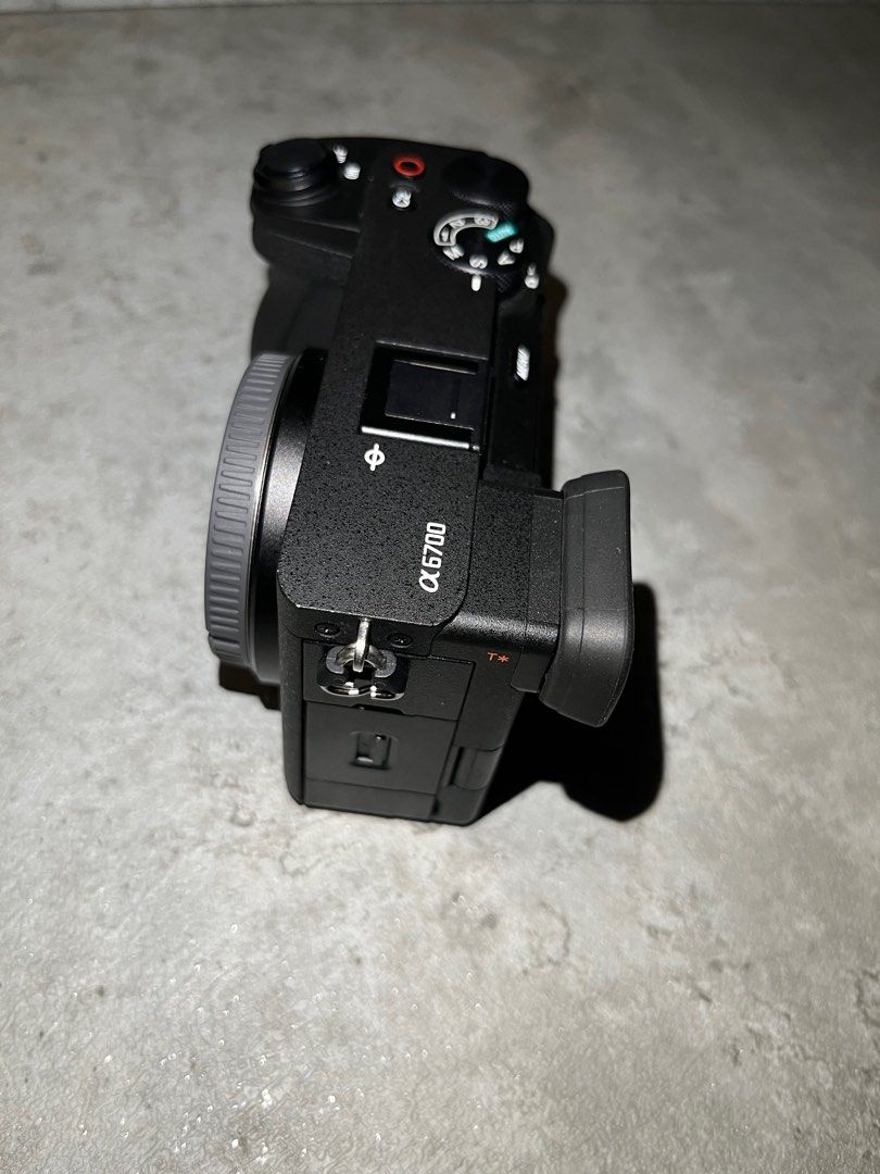 mint sony a6700
