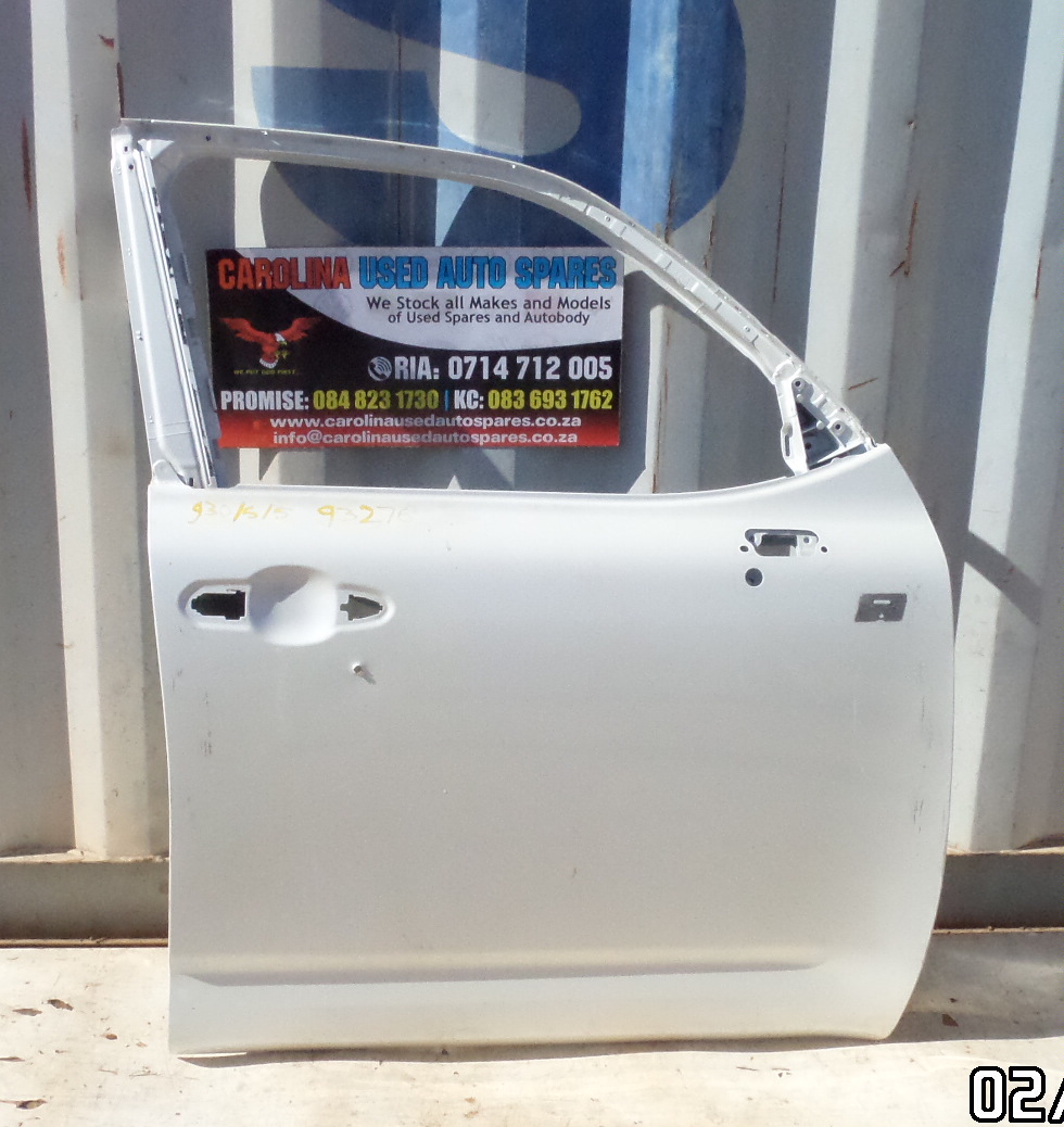 Used Toyota Land Cruiser right side front door for sale in Gauteng