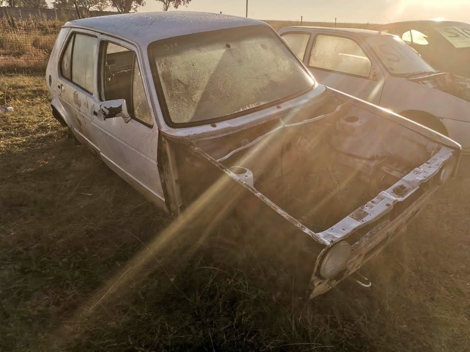 Golf 1 stripping - Private Seller Golf 1 stripping - Private Seller