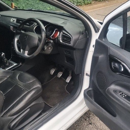 Used 2012 Citroen DS3 Cabrio THP 155 Sport - Private Seller Used 2012 Citroen DS3 Cabrio THP 155 Sport - Private Seller