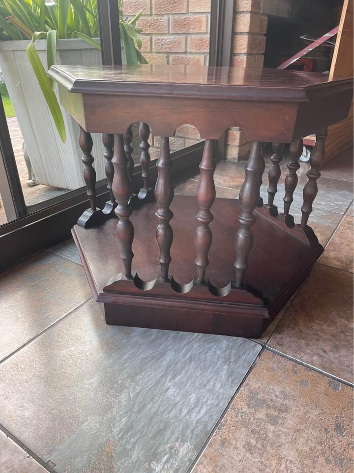Mid Century vintage Octagon End Table