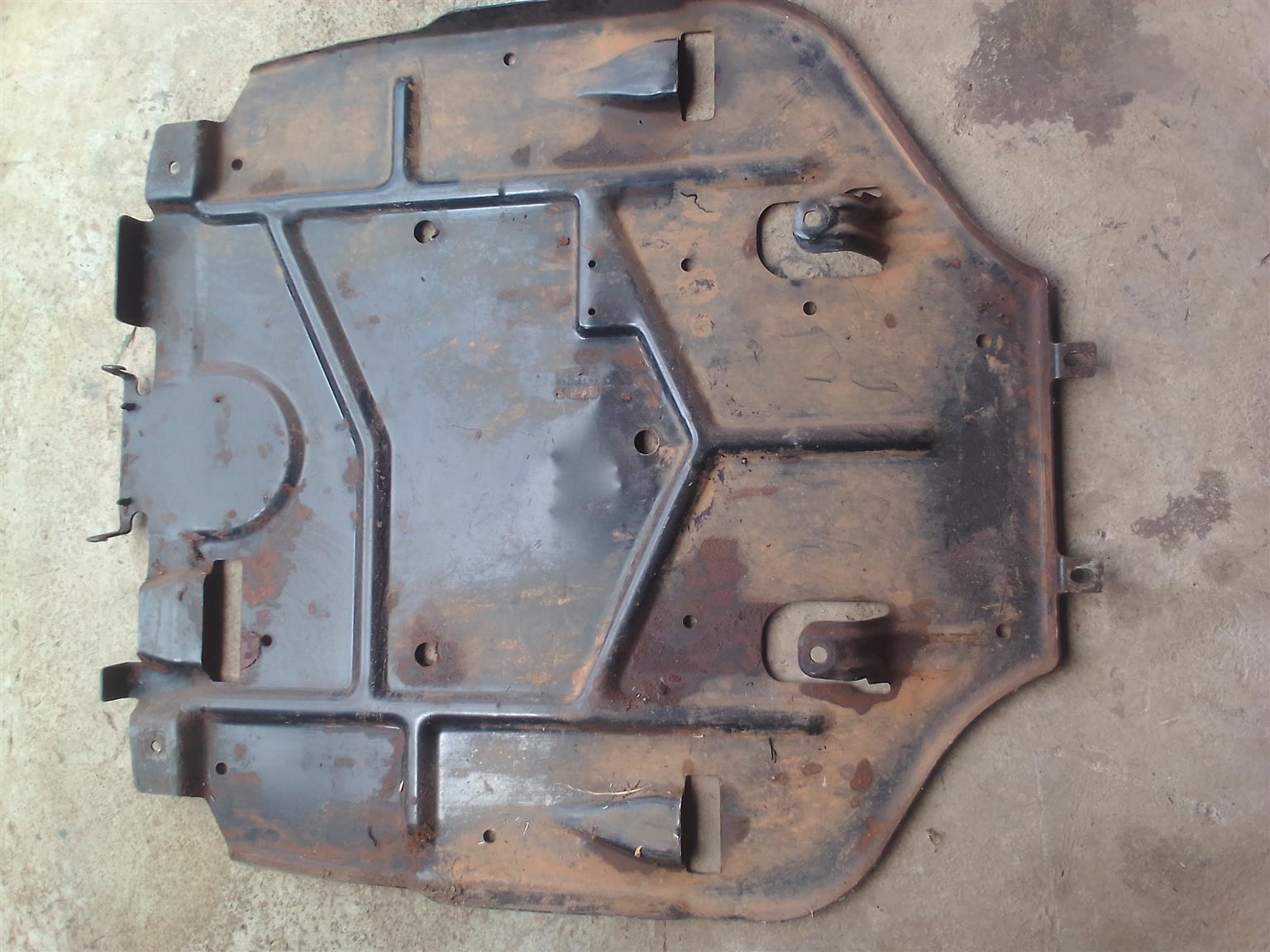 Mercedes Benz ML W164 bottom engine plate / cover - Private Seller Mercedes Benz ML W164 bottom engine plate / cover - Private Seller