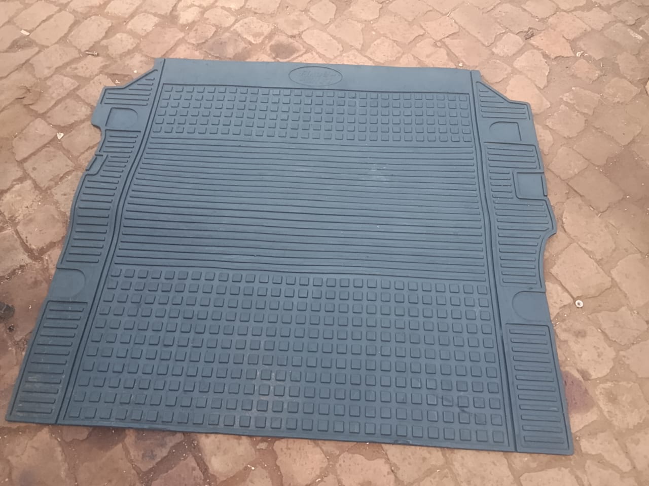 Land rover discovery 3 and 4 boot matw - Private Seller Land rover discovery 3 and 4 boot matw - Private Seller