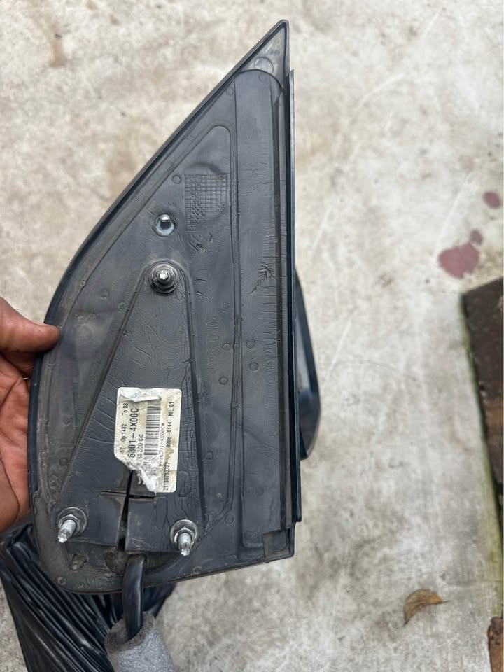 Nissan right side mirror shell - Private Seller Nissan right side mirror shell - Private Seller
