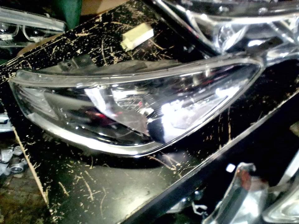 KIA RIO 2018 headlights - Private Seller KIA RIO 2018 headlights - Private Seller