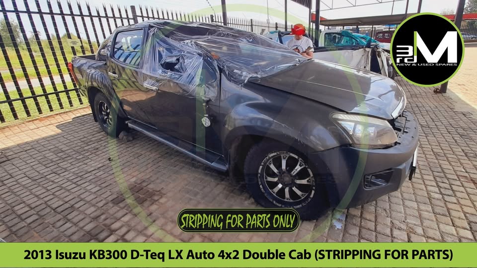 2013 ISUZU KB300 D-TEQ LX AUTO 4x2 DOUBLE CAB (STRIPPING FOR PARTS) - Private Seller 2013 ISUZU KB300 D-TEQ LX AUTO 4x2 DOUBLE CAB (STRIPPING FOR PARTS) - Private Seller