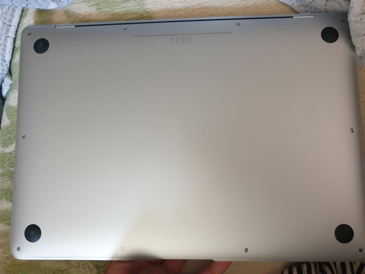 Macbook Air 13 2020 version For Sale