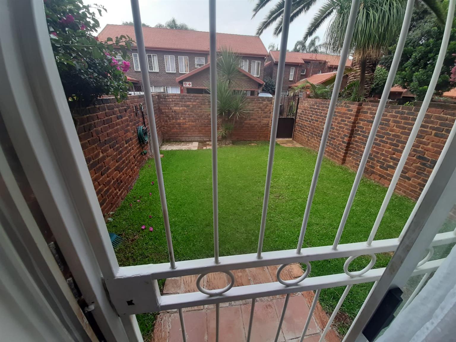 2 Bedroom Duplex To Rent In Pierre Van Ryneveld Junk Mail 2-bedroom-duplex-to-rent-in-pierre-van-ryneveld-junk-mail