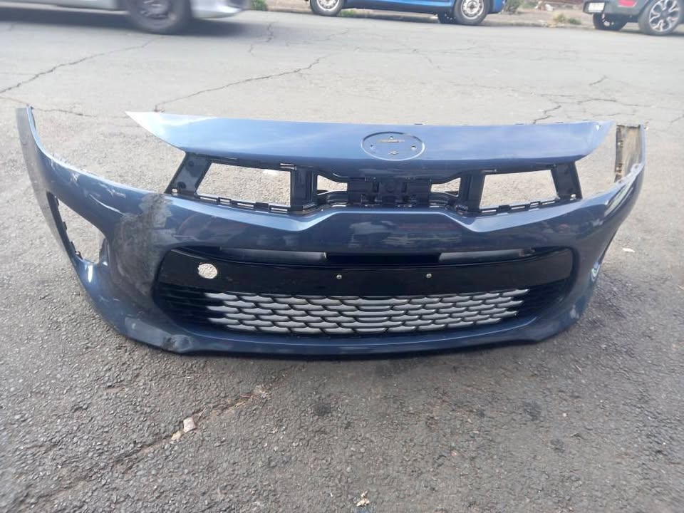 2017 - 2020 Kia Rio Front Bumper Shell - Private Seller 2017 - 2020 Kia Rio Front Bumper Shell - Private Seller
