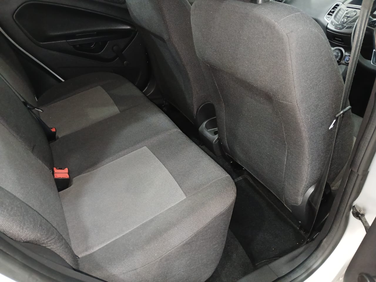 2016 Ford FiestaEngine 1.4 Manual Petrol Silver Service Book - Private Seller 2016 Ford FiestaEngine 1.4 Manual Petrol Silver Service Book - Private Seller