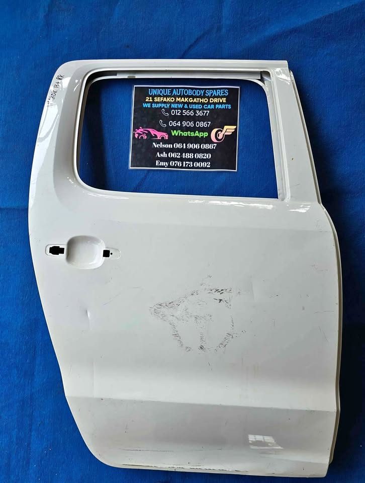 VW Amarok Right Rear Door  2013 -2024 VW Amarok Right Rear Door  2013 -2024