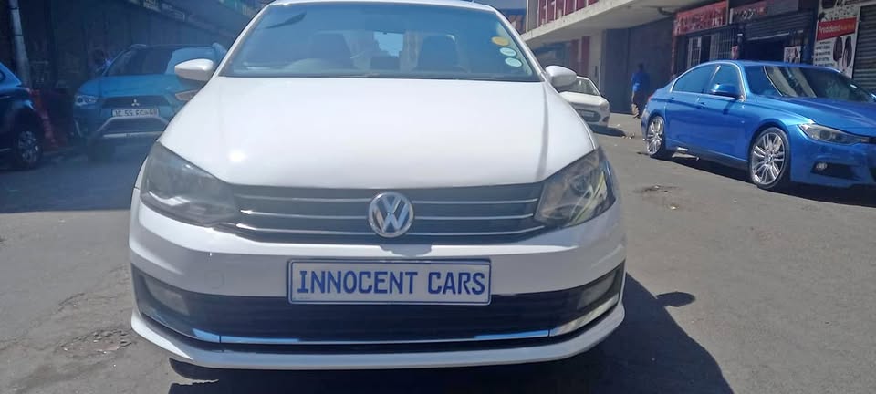 2017 VW POLO POLO 6 SEDAN 1.4 MANUAL, WHITE COLOUR, 73000KM, CODE 3