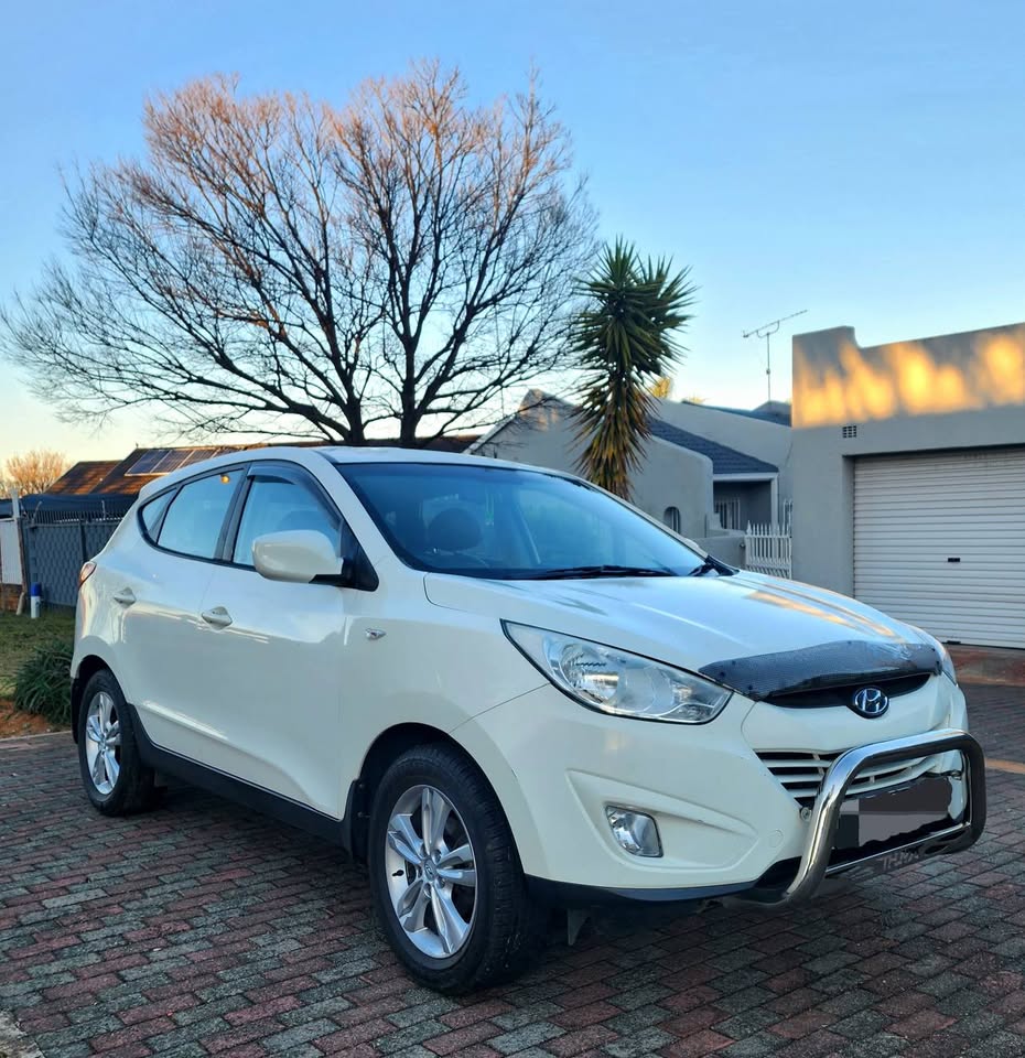 HYUNDAI IX 35 EXCELLENT FAMILY SUV