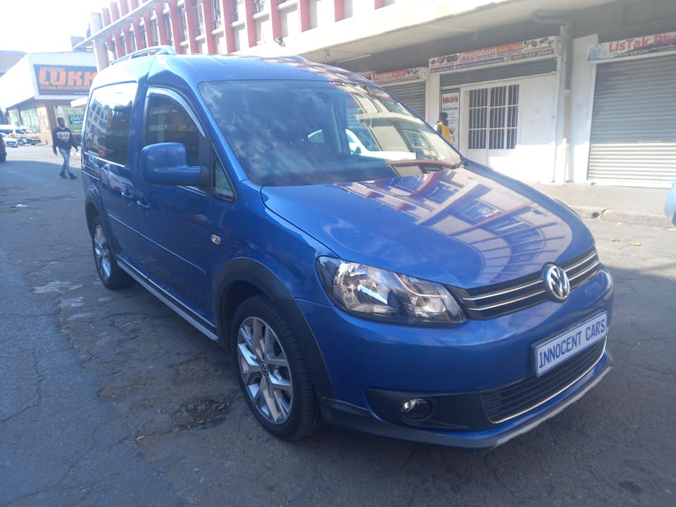 2015 VW CROSS CADDY 2.0 TDI DIESEL, MANUAL TRANSMISSION, BLUE COLOUR