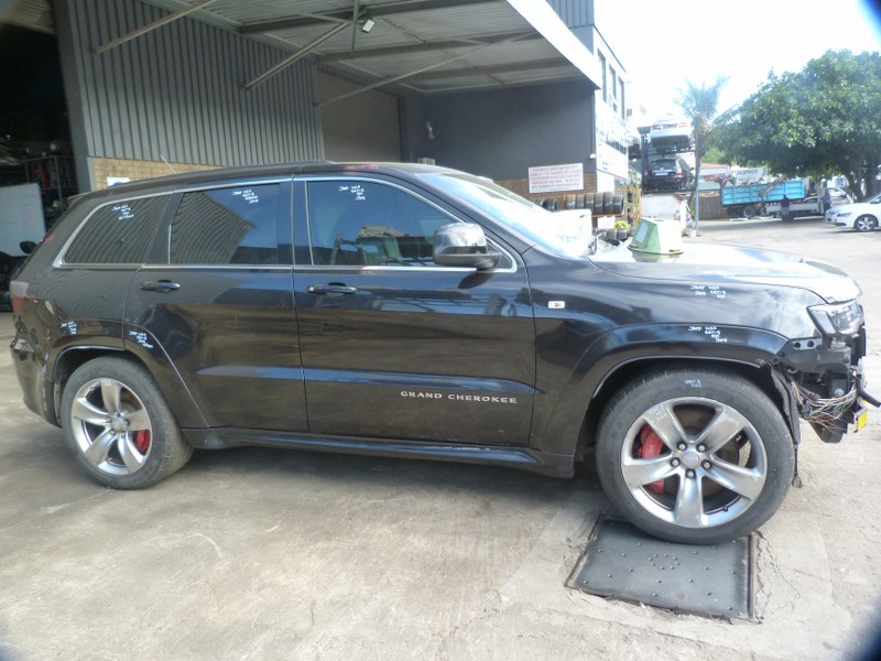 Jeep Grand Cherokee SRT 6.4 AT Black - 2012 STRIPPING FOR SPARES - Private Seller Jeep Grand Cherokee SRT 6.4 AT Black - 2012 STRIPPING FOR SPARES - Private Seller
