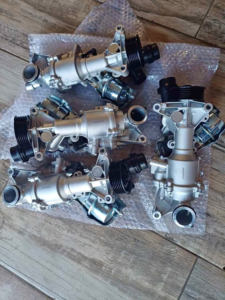 Mercedes benz W204 M274 waterpump