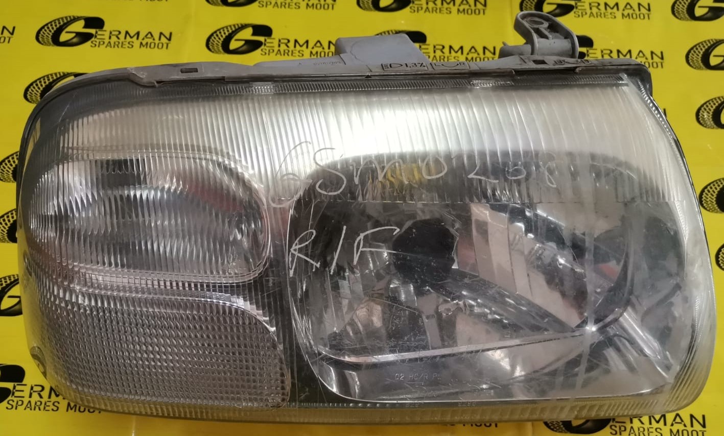 Opel Grand Vitara Used Headlight for Sale - Private Seller