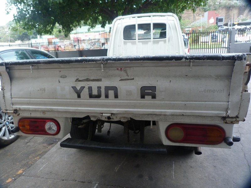 Hyundai H100 Bakkie 2.6 Manual White - 2012 STRIPPING FOR SPARES - Private Seller Hyundai H100 Bakkie 2.6 Manual White - 2012 STRIPPING FOR SPARES - Private Seller