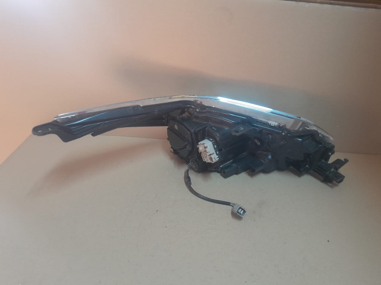 2016-2020 TOYOTA FORTUNER LEFT SIDE HEADLIGHT FOR SALE - Private Seller 2016-2020 TOYOTA FORTUNER LEFT SIDE HEADLIGHT FOR SALE - Private Seller