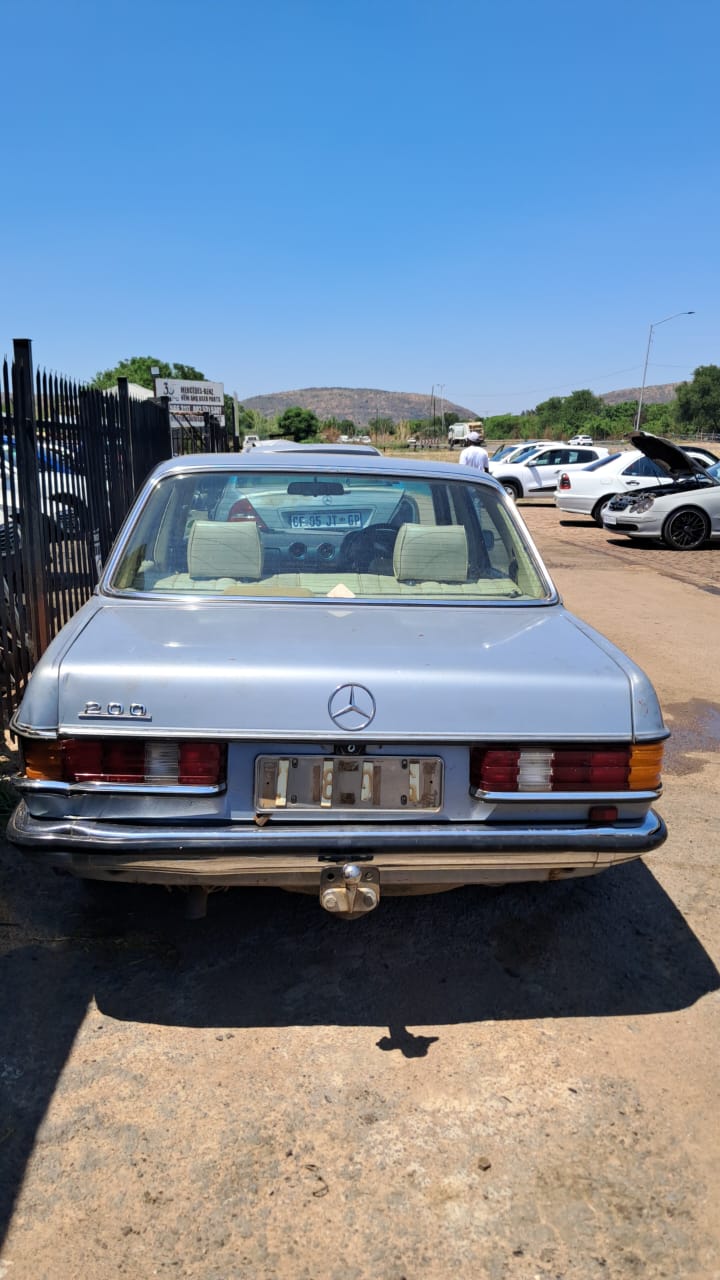 Merc W123 200 M102 available for stripping for spares - Private Seller Merc W123 200 M102 available for stripping for spares - Private Seller