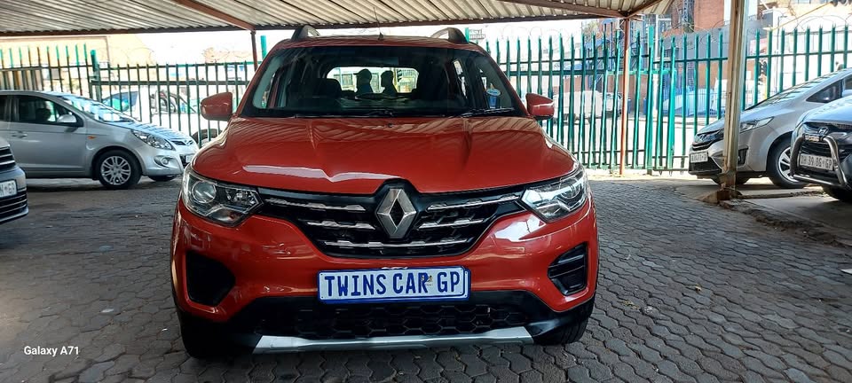 Renault Triber 1.0 Manual petrol 7seater