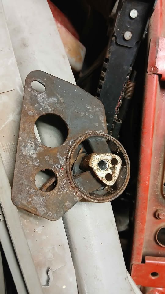 Chery qq Engine Mounting - Private Seller