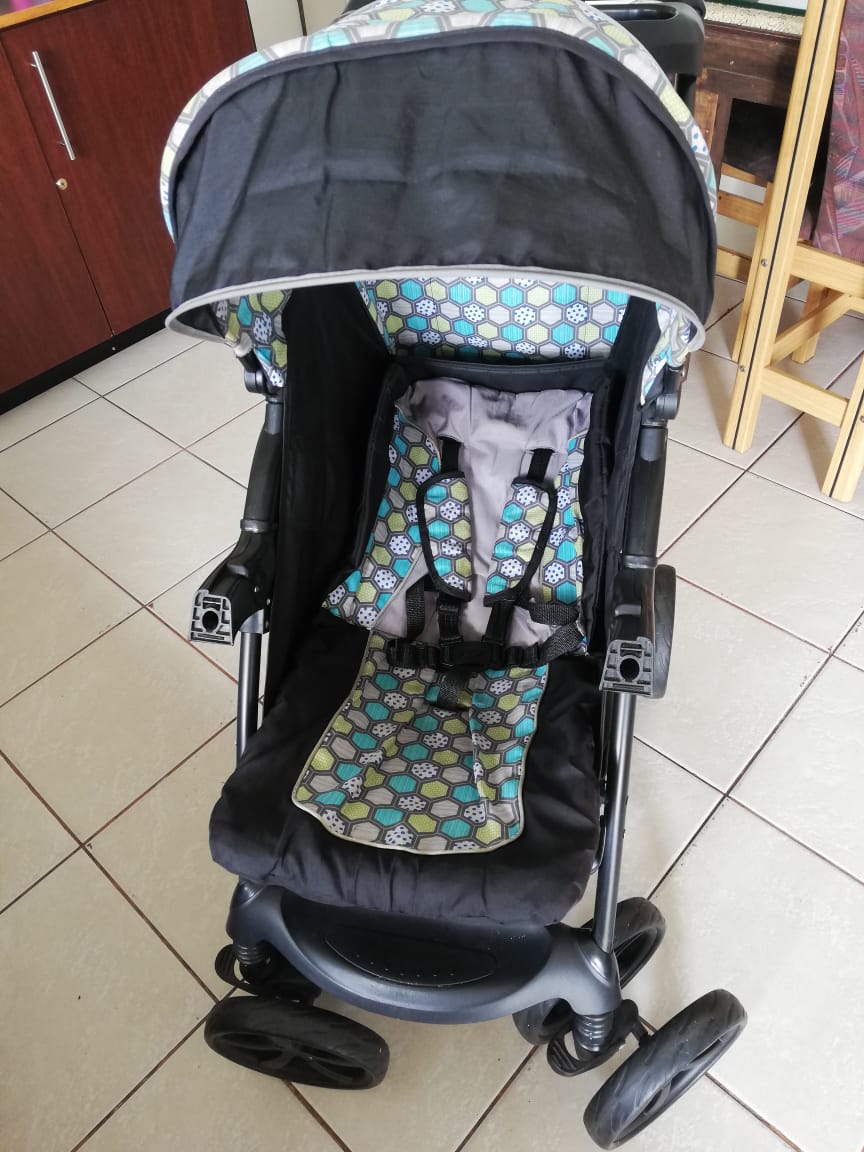 how to fold a chelino pram