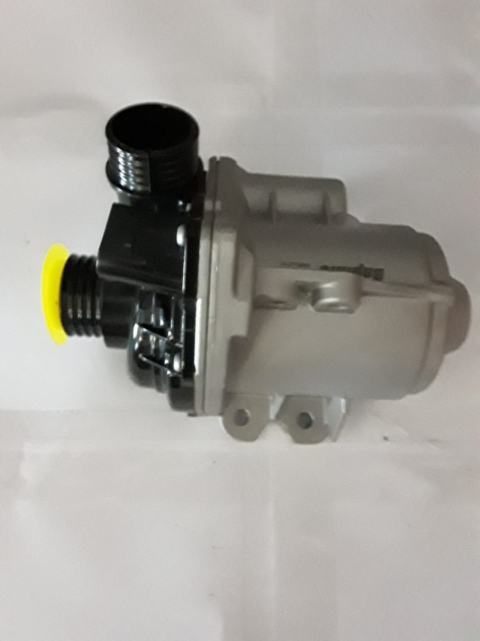 BMW E90 WATER PUMP FOR SALE - Private Seller
