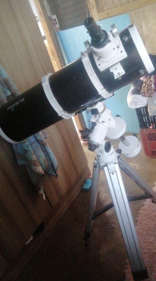 SKYWATCHER TELESCOPE