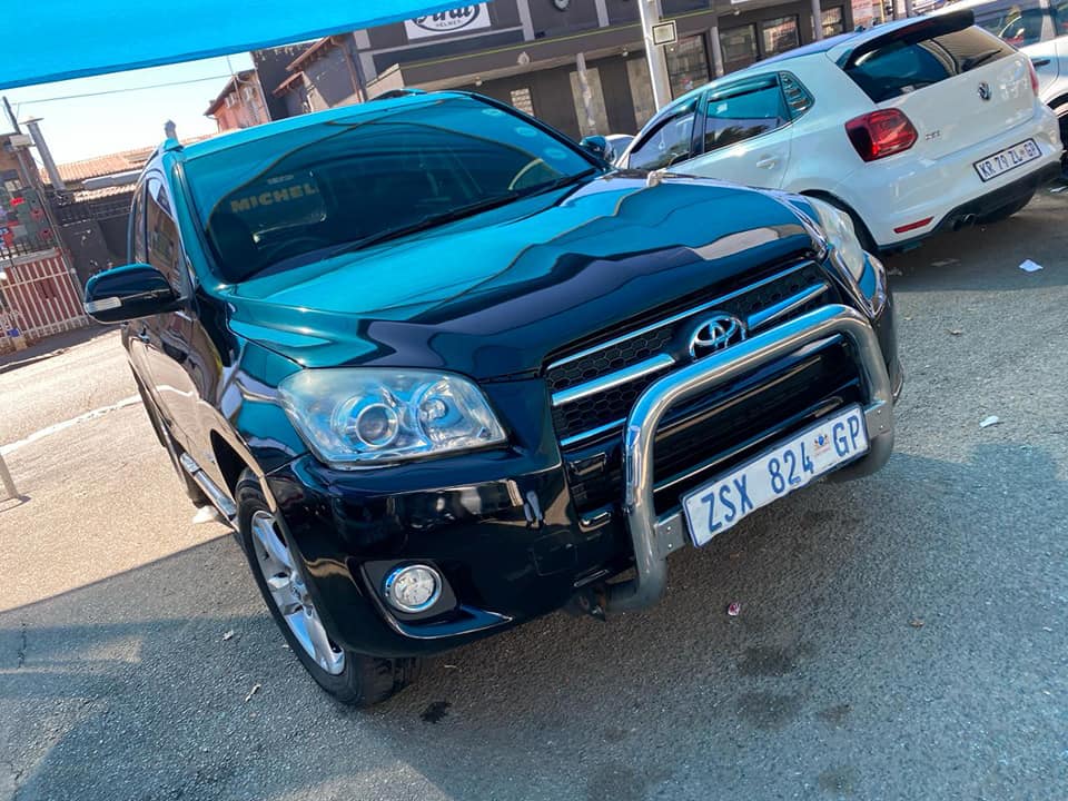 2010 TOYOTA RAV4 4WE  2.0 AUTOMATIC