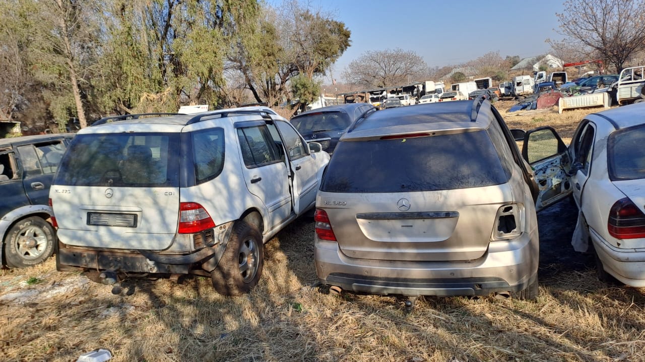 Merc Benz W163 270 w164 350 w251 R-class for spares - Private Seller Merc Benz W163 270 w164 350 w251 R-class for spares - Private Seller