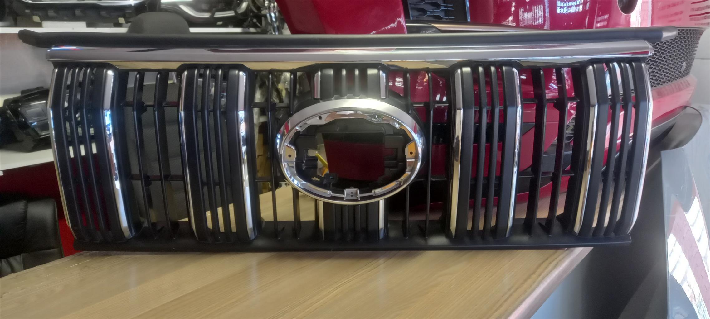 2025 (TAYOTA) LAND CRUISER PADRO MAIN GRILL FOR SALE - Private Seller 2025 (TAYOTA) LAND CRUISER PADRO MAIN GRILL FOR SALE - Private Seller