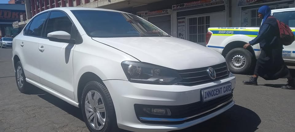 2017 VW POLO POLO 6 SEDAN 1.4 MANUAL, WHITE COLOUR, 73000KM, CODE 3