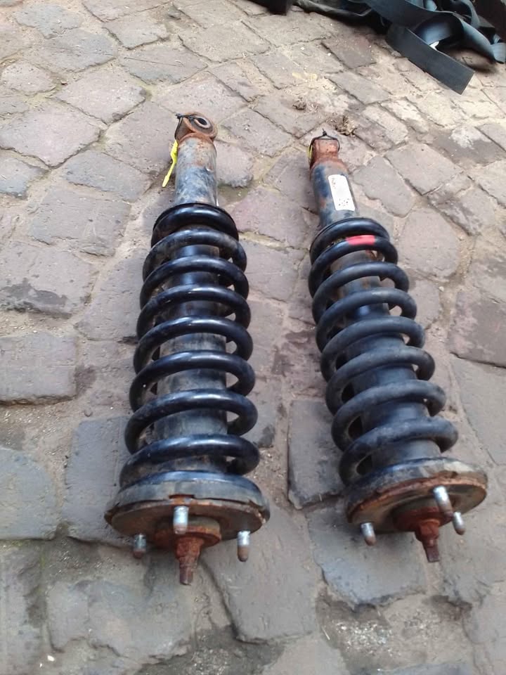 2016 Isuzu Kb250 shock n spring - Private Seller
