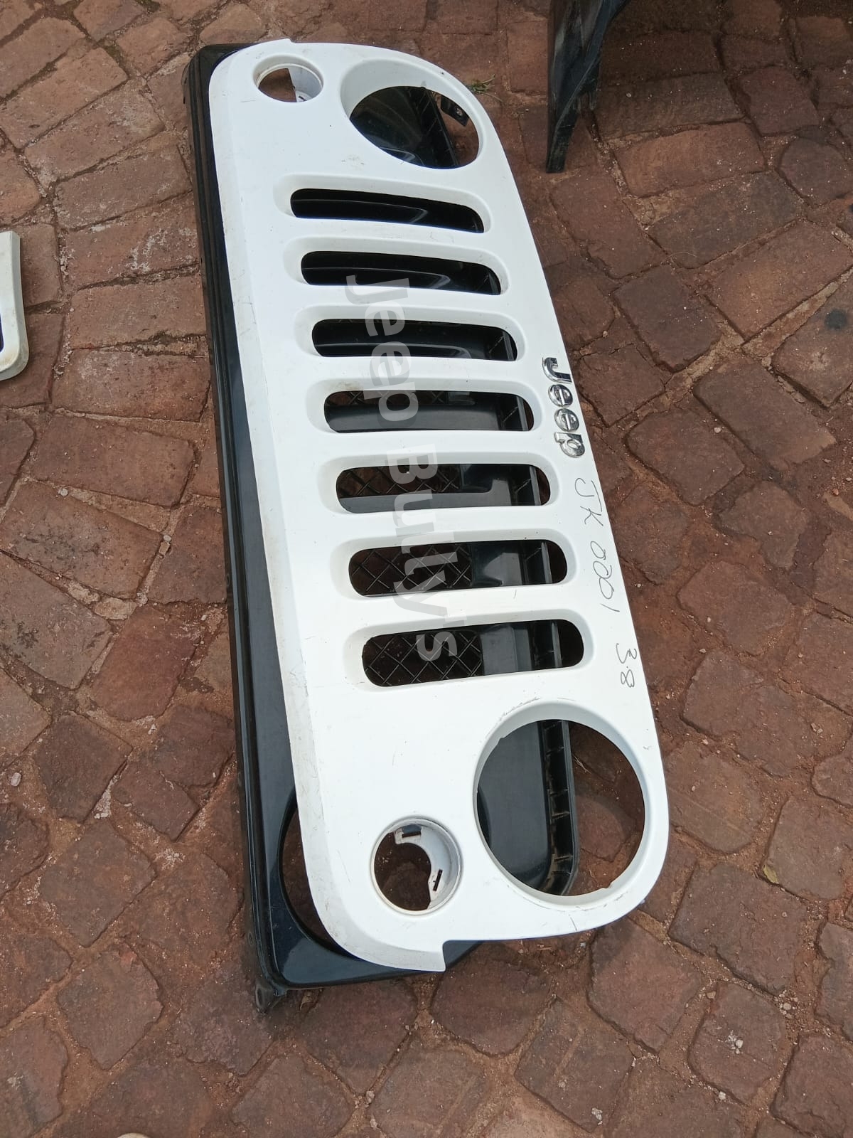 Used Jeep Wrangler JK Grill - Private Seller Used Jeep Wrangler JK Grill - Private Seller