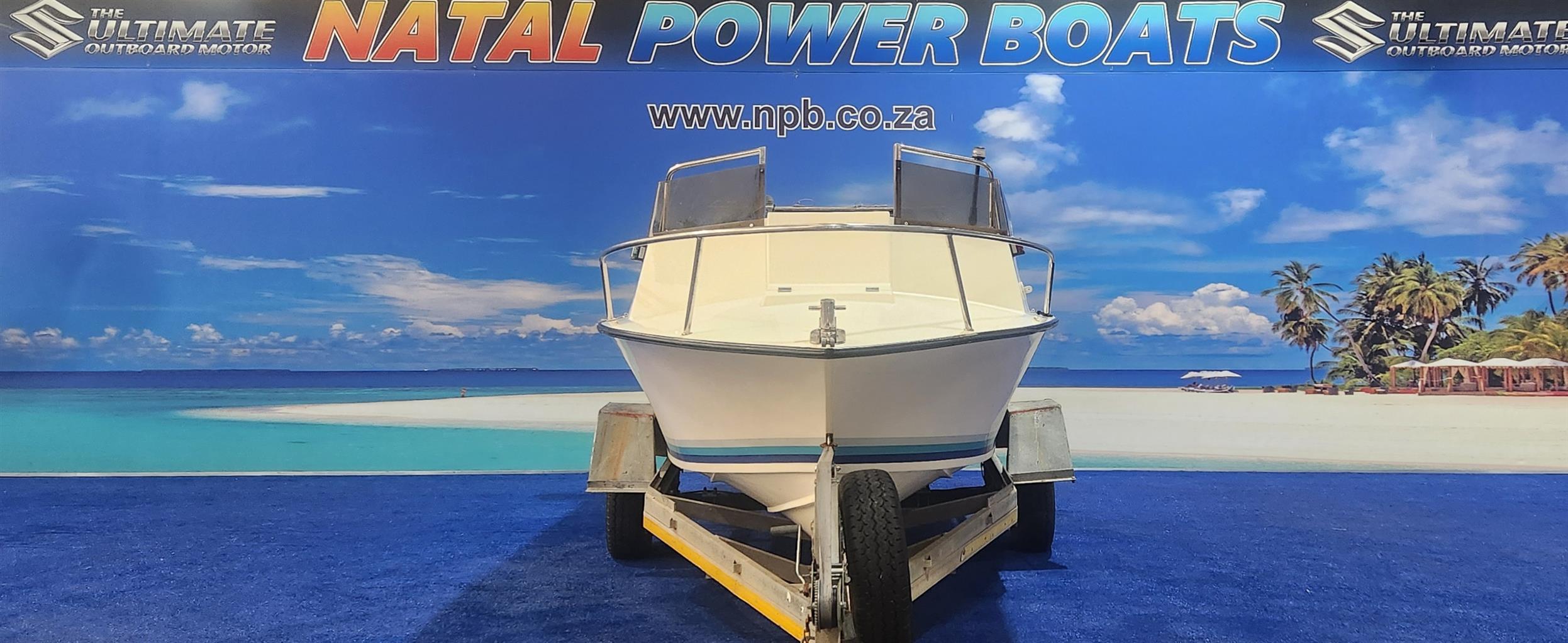DORADO 16.6 ON TRAILER 90 HP MERCURY TRIM