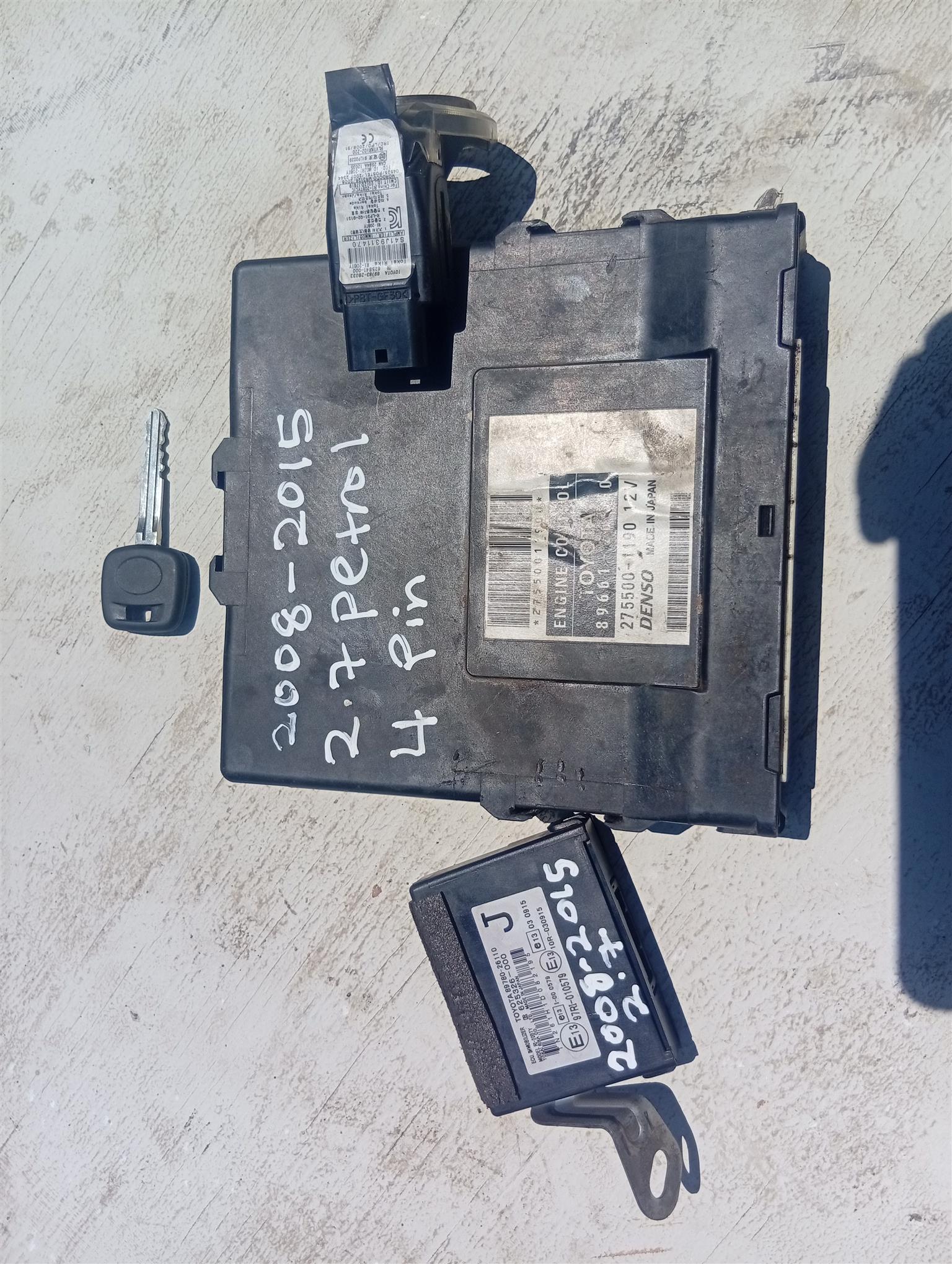 2008-2015 Toyota quantum 2.7 petrol lockset - Private Seller 2008-2015 Toyota quantum 2.7 petrol lockset - Private Seller