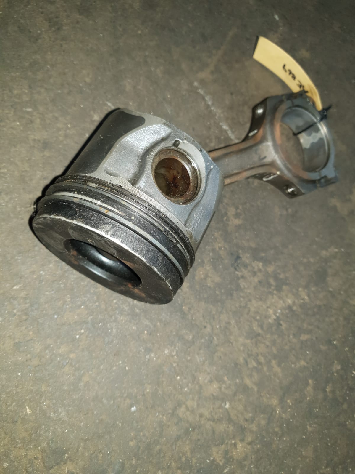 2010 Defender 110 2.4 Puma Used Original Pistons & Conrods For Sale