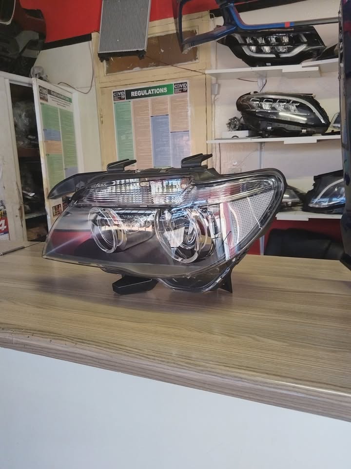 2008 BMW 7 SERIES FRONT LEFT HEADLIGHT FOR SALE IN PRISTINE CONDITION - Private Seller 2008 BMW 7 SERIES FRONT LEFT HEADLIGHT FOR SALE IN PRISTINE CONDITION - Private Seller
