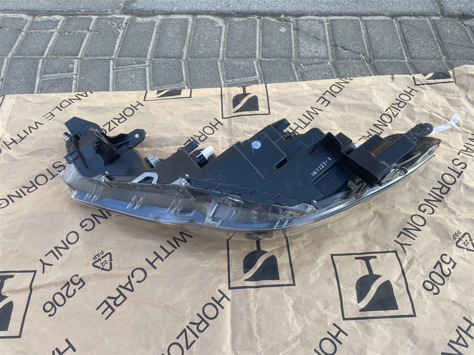 2024 TOYOTA COROLLA CROSS HALOGEN HEADLIGHT RIGHT SIDE FOR SALE