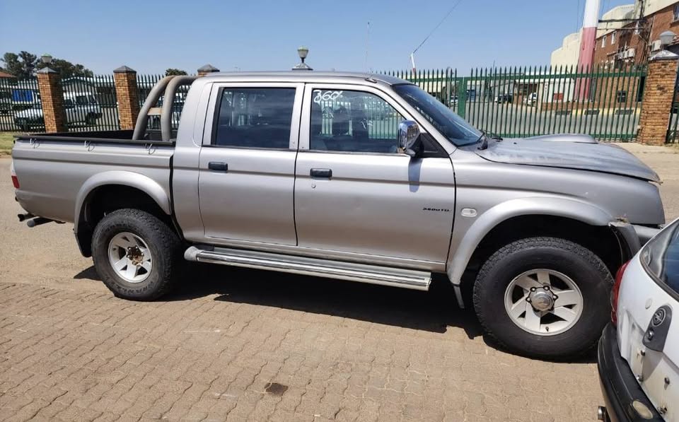 Mitsubishi Colt 2.8Tdi Double Cab, Stripping For Parts!!! - Private Seller Mitsubishi Colt 2.8Tdi Double Cab, Stripping For Parts!!! - Private Seller