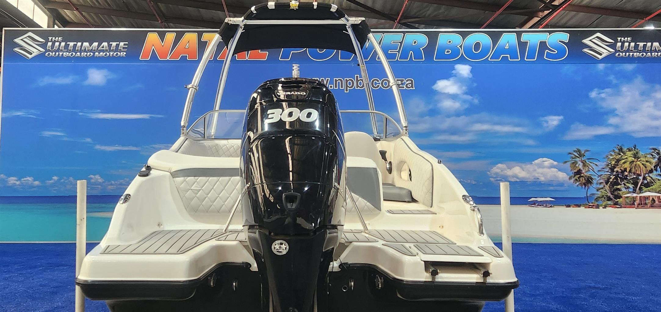 CLASSIC 230 ON TRAILER 300 HP MERCURY VERADO 4 STROKE